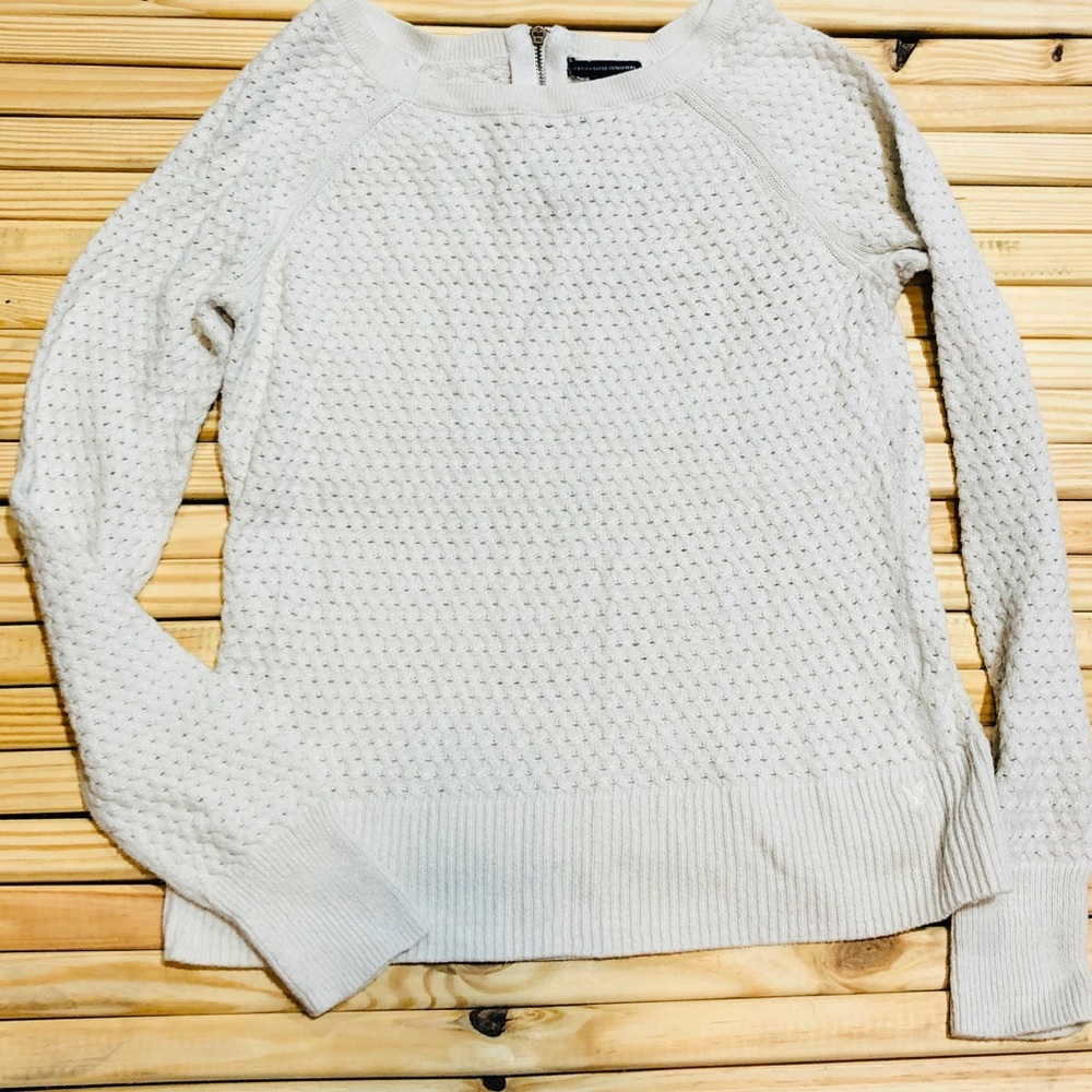 American Eagle 🦅 Sweater SZ M 🌺
